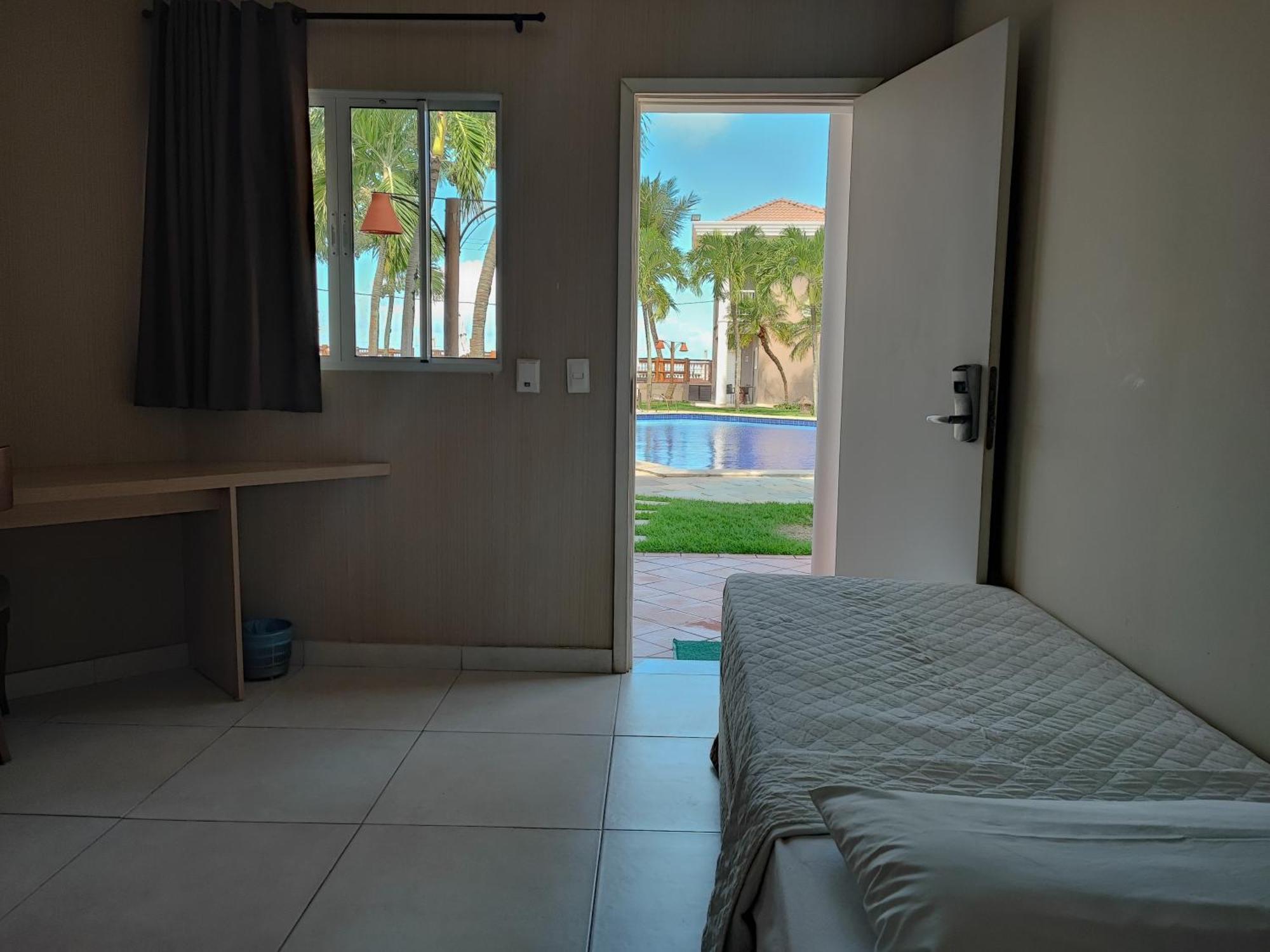 Hotel Coral Beach Tamandare Bagian luar foto
